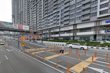 Ground Floor Shop, Walking Distance to MRT & LRT, Next to Main Road, Jalan Cheras Kuala Lumpur