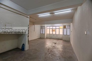 Near LRT Shop-Office, Jalan Cheras Taman Pertama, Cheras Kuala Lumpur