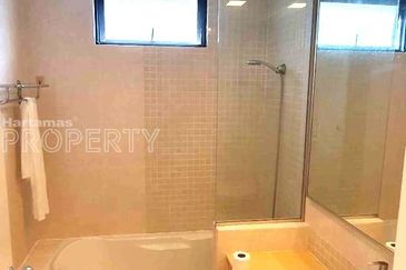 Fully Furnished, 3+1 Rooms at Casa Kiara II, Mont Kiara Kuala Lumpur