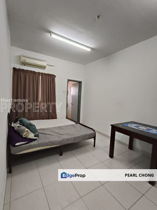 Fully Furnished, One Room Well Kept Unit For Rent @ The Academia, South City Plaza, Seri Kembangan Selangor, Selangor, Seri Kembangan