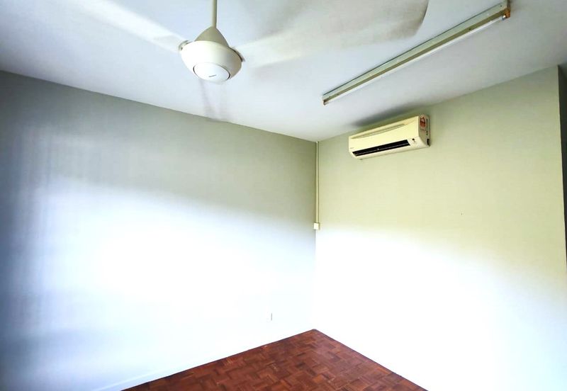 Kondominium Tiara Intan, Taman Bukit Indah