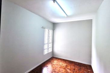 Kondominium Tiara Intan, Taman Bukit Indah