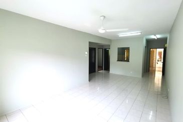 Kondominium Tiara Intan, Taman Bukit Indah