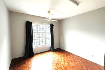 Kondominium Tiara Intan, Taman Bukit Indah