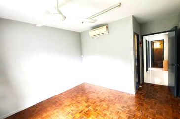 Kondominium Tiara Intan, Taman Bukit Indah