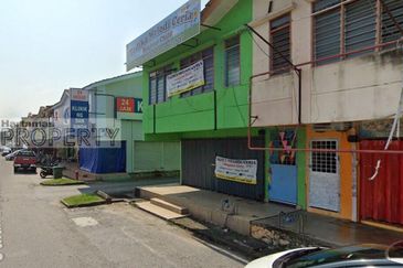 Facing Main Road, Ground Floor Shop & 1st Floor, Bukit Sentosa Rawang Selangor