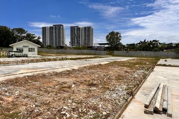 Industrial Land For Rent @ Next to Main Road, Serdang Seri Kembangan, Selangor