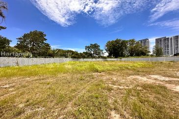 Industrial Land For Rent @ Next to Main Road, Serdang Seri Kembangan, Selangor