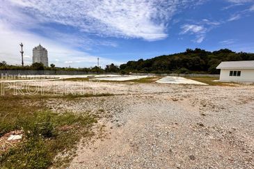 Accessible from Highway and Main Road, 2.5acres Land at Seri Kembangan, Selangor