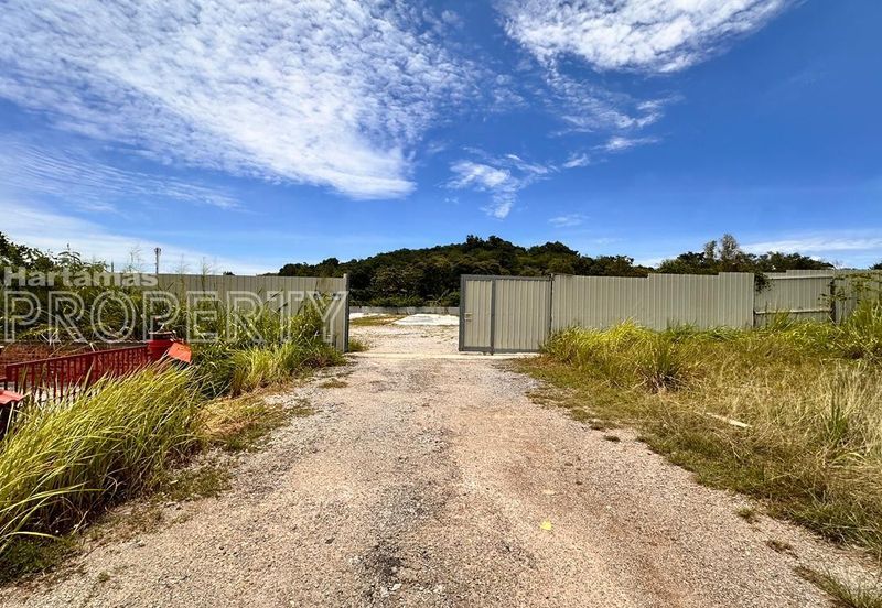 Accessible from Highway and Main Road, 2.5acres Land at Seri Kembangan, Selangor