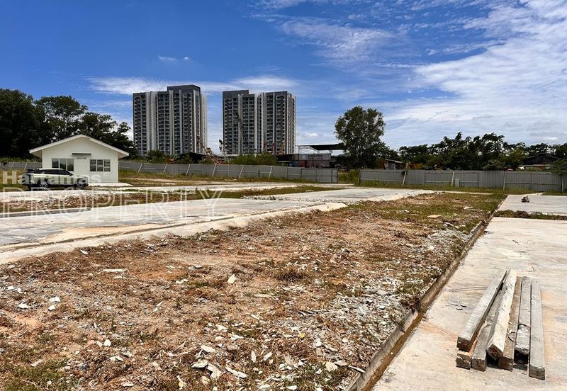 Accessible from Highway and Main Road, 2.5acres Land at Seri Kembangan, Selangor