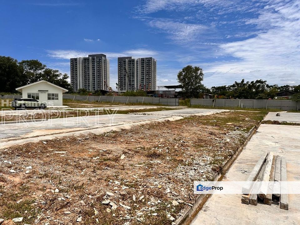 Accessible from Highway and Main Road, 2.5acres Land at Seri Kembangan, Selangor, Selangor, Seri Kembangan