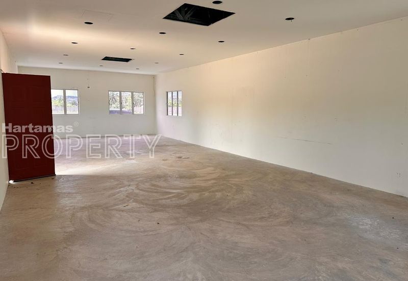 Accessible from Highway and Main Road, 2.5acres Land at Seri Kembangan, Selangor