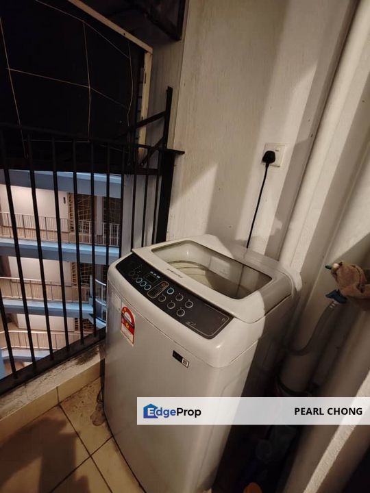 Walkable to MRT & LRT, Middle Room at Parc 3 Residence, Cheras Kuala Lumpur, Kuala Lumpur, Cheras