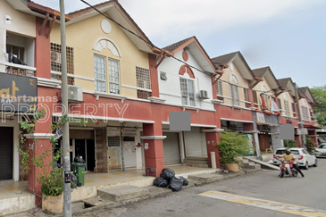 Ground Floor Shop @ Taman Putra Budiman, Balakong Seri Kembangan Selangor