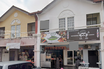 Ground Floor Shop @ Taman Putra Budiman, Balakong Seri Kembangan Selangor