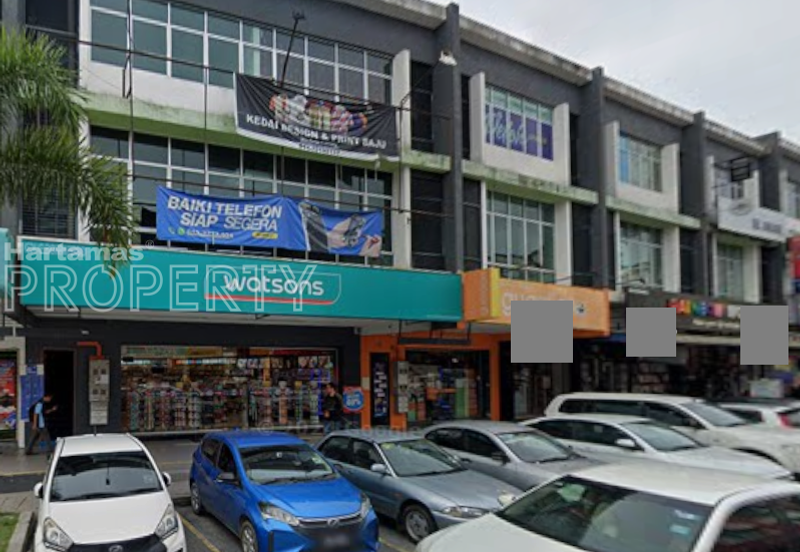 Facing Main Road, Corner Unit 3-Storey Shop Lot @ Bandar Seri Putra, Kajang 43000