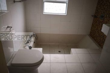 Fully Furnished Well Kept Unit @ Solaris Dutamas Publika KL