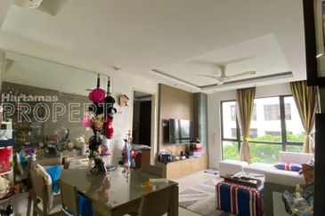 Fully Furnished, 2 Rooms Suties, Nova Saujana, Subang Selangor