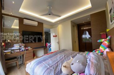Fully Furnished, 2 Rooms Suties, Nova Saujana, Subang Selangor