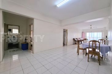 Big Corner Unit, Pandan Ville Condominium, Pandan Indah Kuala Lumpur