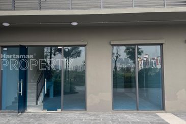 Facing Lake View, New Duplex Shoplot @ Baron Residence Lake City, Kepong KL