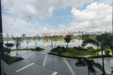 Facing Lake View, New Duplex Shoplot @ Baron Residence Lake City, Kepong KL
