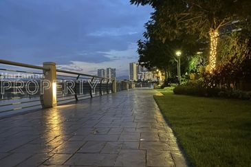 Facing Lake View, New Duplex Shoplot @ Baron Residence Lake City, Kepong KL