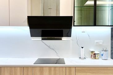 Aura Residence @ Precint 8