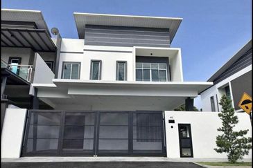 Semi Detached For Sale In Sungai Long