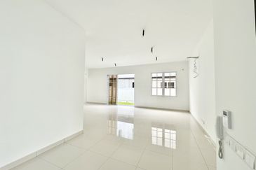 Semi Detached For Sale In Sungai Long