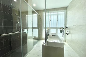 2 Storey House For Sale In Cyberjaya