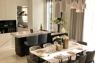 Reef Of Tropics, Setia Eco Glades