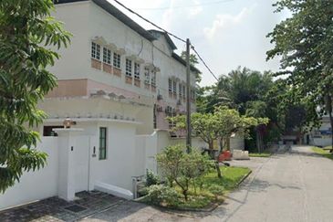 3 Sty 8 Units Apt for Sale @ Lrg Damai Dtk Keramat