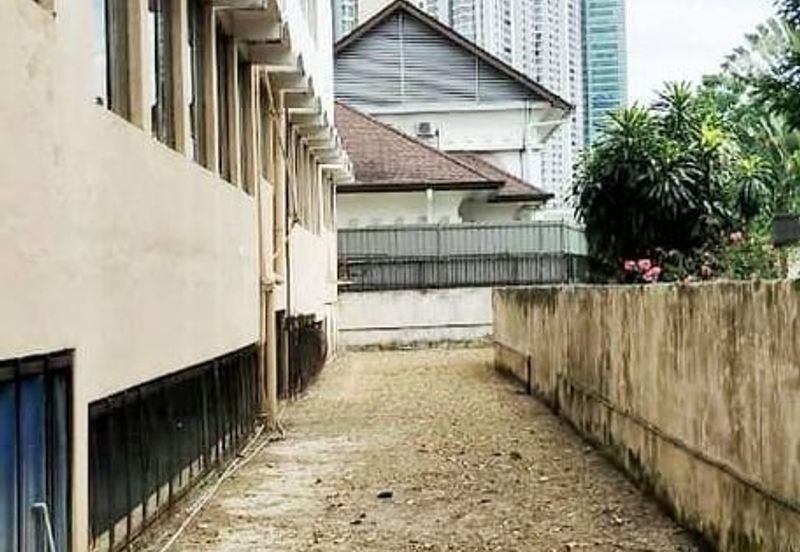 3 Sty 8 Units Apt for Sale @ Lrg Damai Dtk Keramat