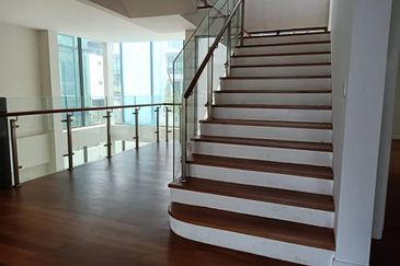 3 1/2 Sty Bungalow for Sale in Alam Desa Residence