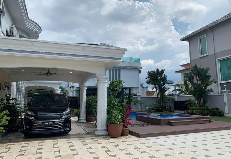 Luxury 2.5 Sty Bungalow to Sale in Tmn Setiawangsa