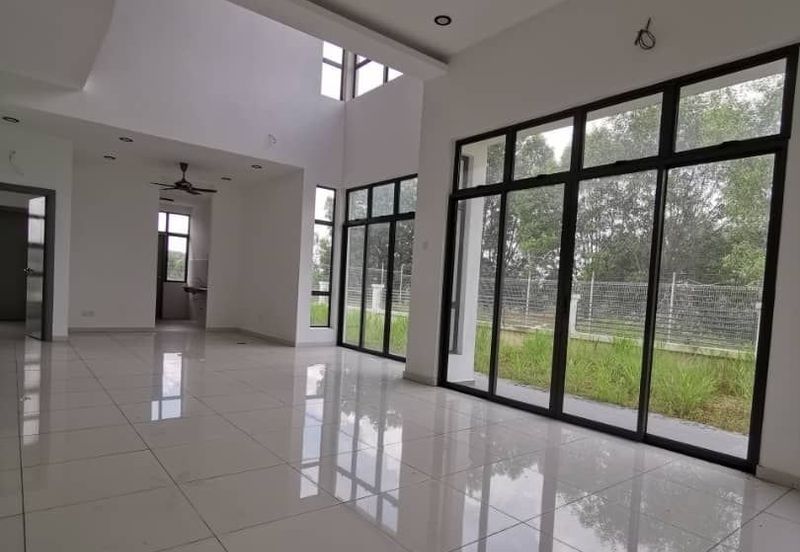3 Sty Link House to Sale @ Jln Panglima Awang TTDI