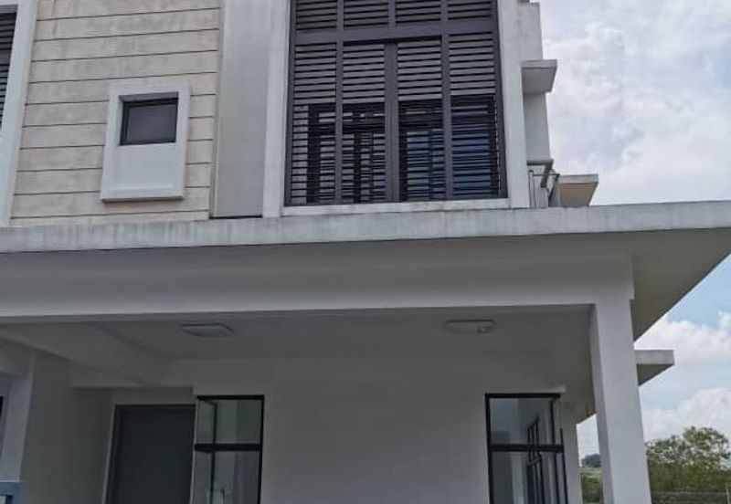 3 Sty Link House to Sale @ Jln Panglima Awang TTDI