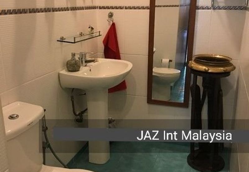 Private Bungalow to Sale @ Jln Istana Shah Alam