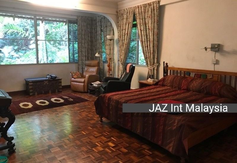 Private Bungalow to Sale @ Jln Istana Shah Alam