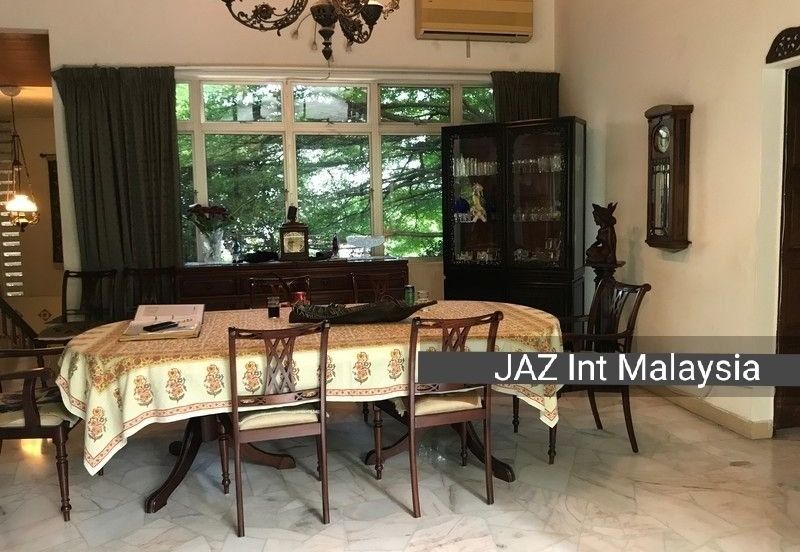 Private Bungalow to Sale @ Jln Istana Shah Alam