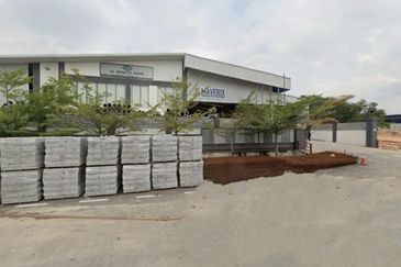 Warehouse Factory Sale in Nilai 3 Industrial Par