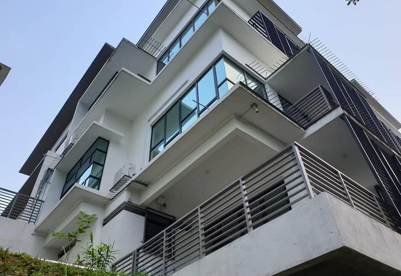 Bandar Sierra Puchong