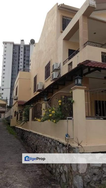 Renovated End Unit 3 Sty Terrace Tmn Wangsa Permai, Selangor, Kepong