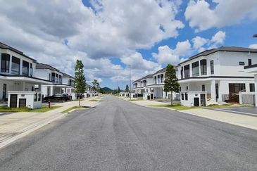 2 Storey Avenham Garden Eco Grandeur Puncak Alam