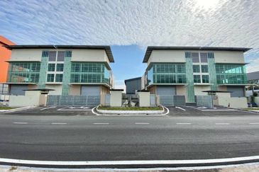 New 4 Sty Semi-D Warehouse in Seksyen 33 Shah Alam