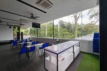 Exclusive Resort Bungalow Tanarimba Janda Baik for Sale