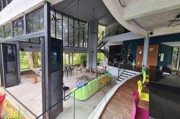 Exclusive Resort Bungalow Tanarimba Janda Baik for Sale