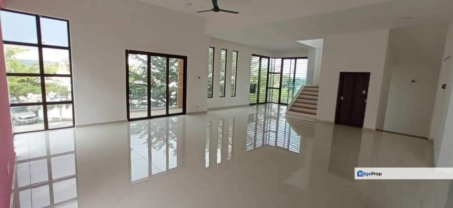 3 Storey Bungalow for Sale at D'Impian Tropika, Balakong, Selangor, Balakong
